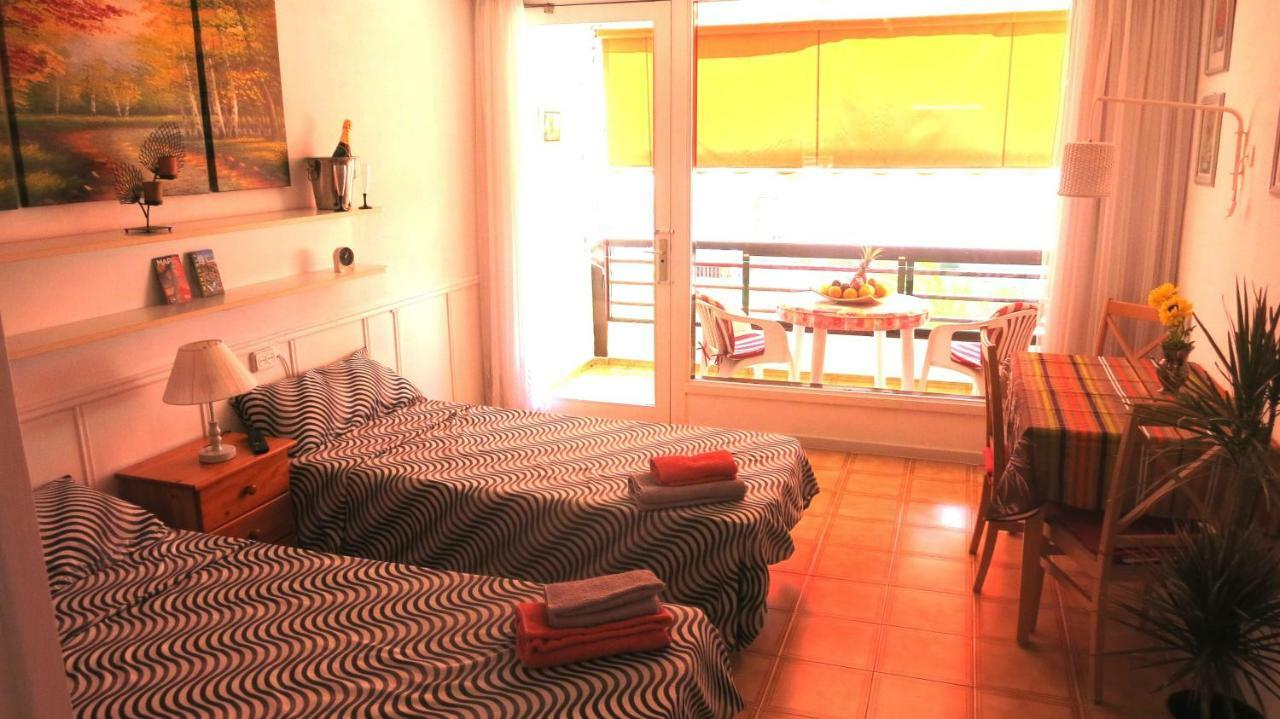 Studio In Perfect Location Playa de las Américas Buitenkant foto